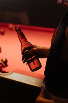 Simo Aalto Ja Hänen Vaikutuksensa Taikuuteen Ja Viihdeteollisuuteen Suomessa